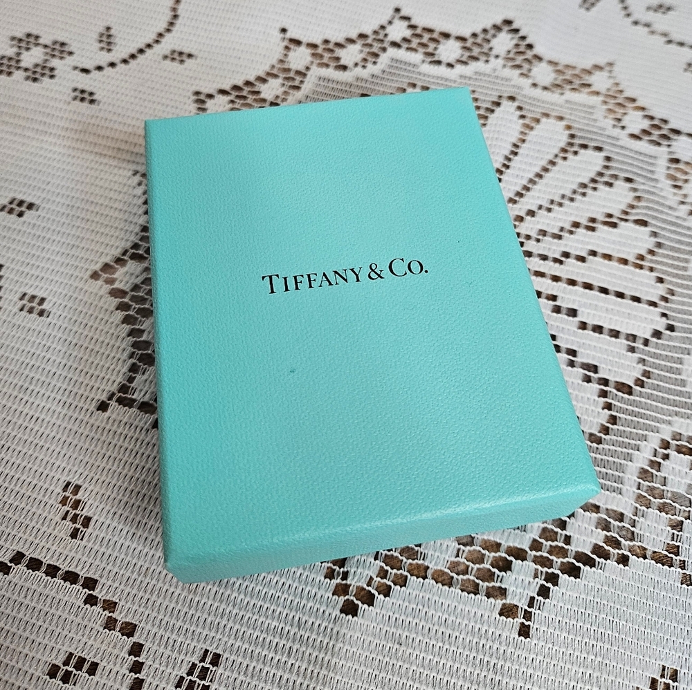 Tiffany & Co. Blue Heart Tag Bracelet - Picture 8 of 8